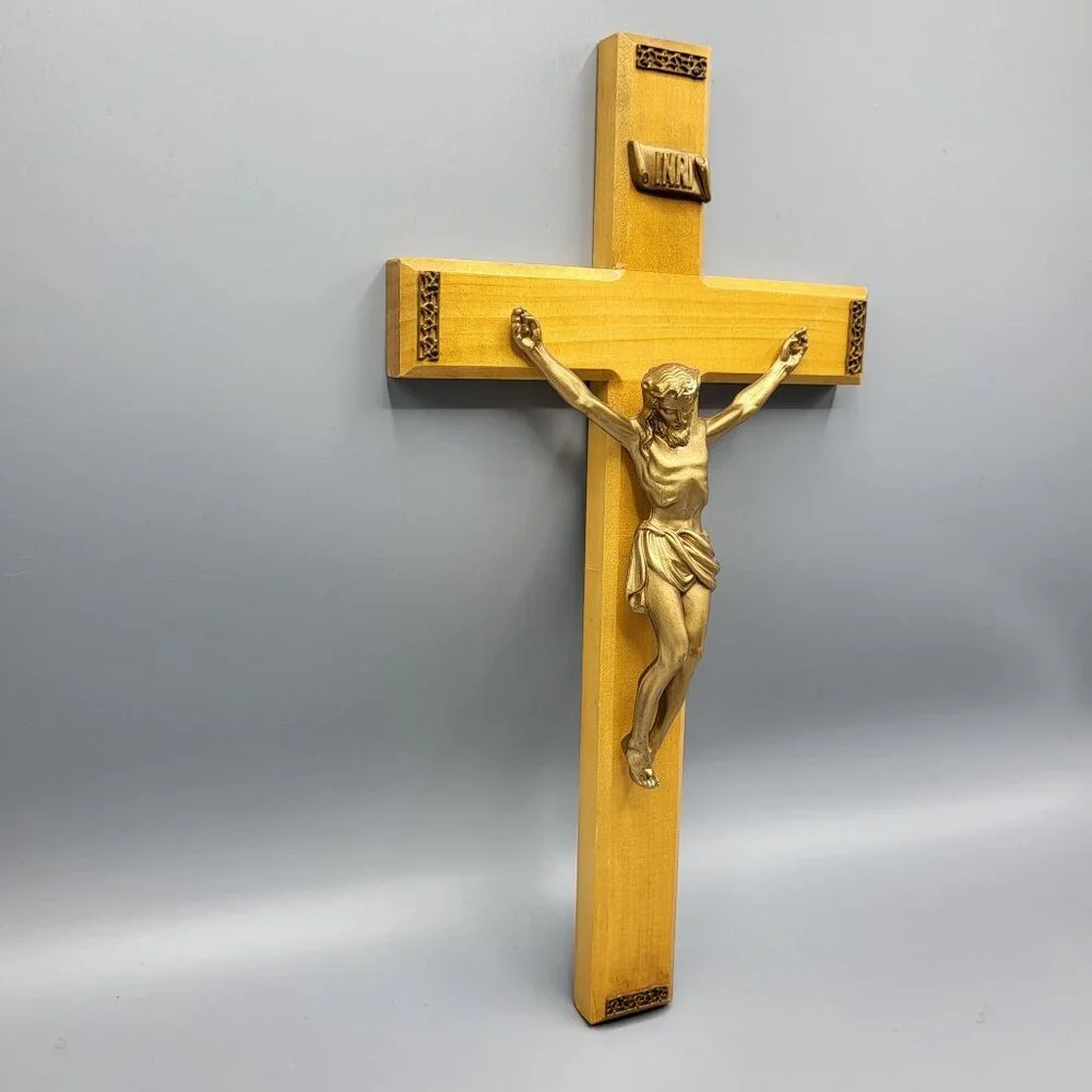 Vtg MCM Wooden Wall Cross Jesus Christ Figure Catholic Religious 12